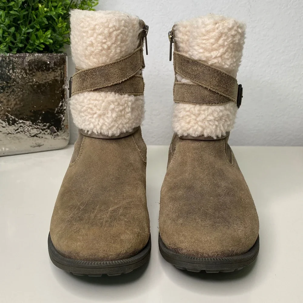 UGG‎ Blayre III Olive Green Suede Leather Shearling Ankle Boots 1095153 Size 7